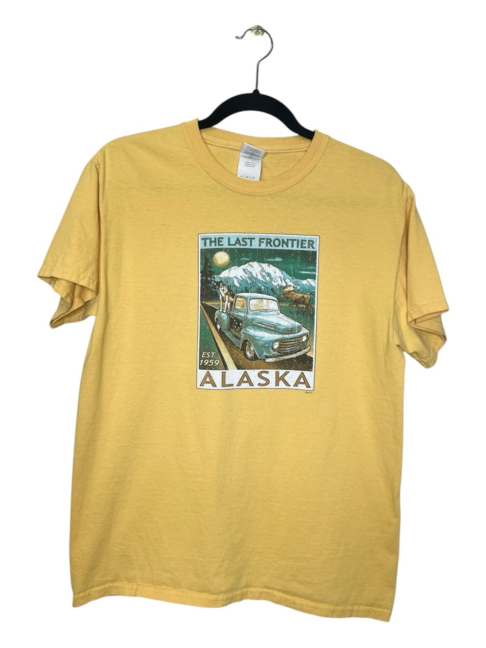 Alaska The Last Frontier Vintage Truck and Animals yellow tee size Medium
